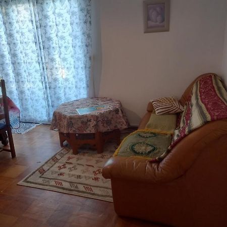 Spacieux Appartement 4 Pieces Beauvais Ngoại thất bức ảnh
